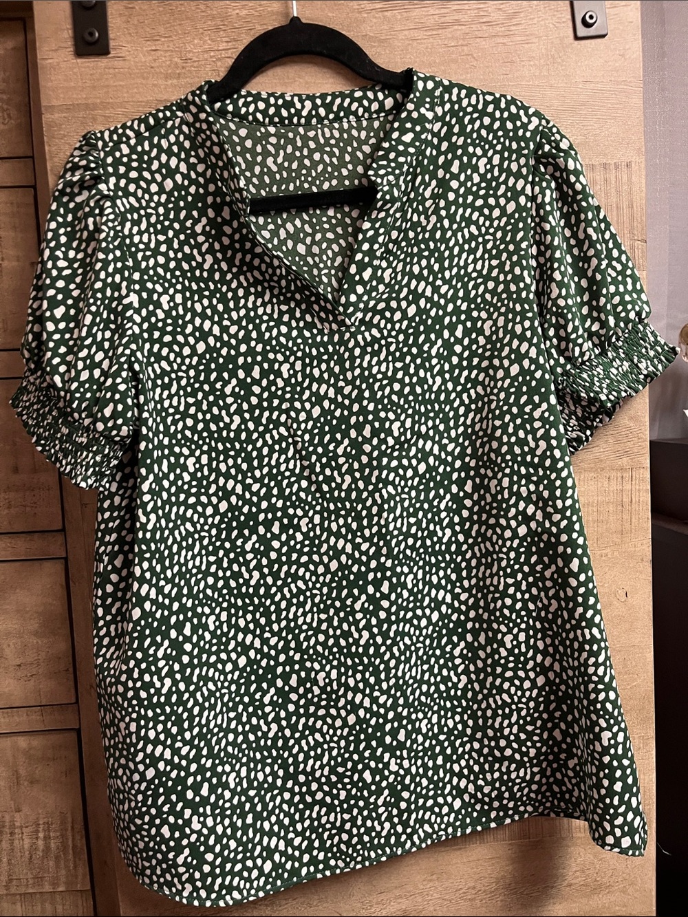 Women's Green Speckled V-Neck Blouse